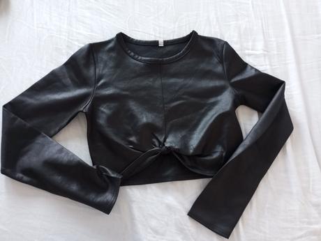 Čierny crop top, m