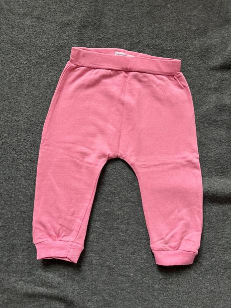 Háremové tepláky, sinsay,86