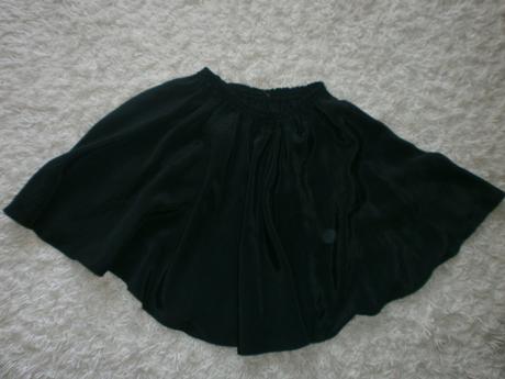 Čierna kruhová minisukňa, s