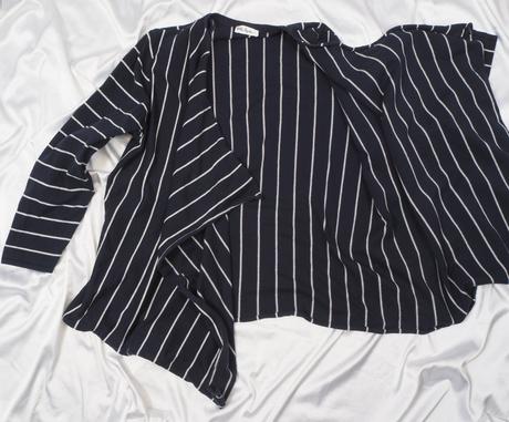 Luxusný tmavomodrý kardigan ulla popken, 50