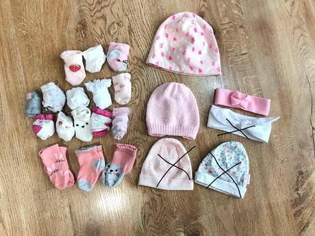 Balík ponožiek a čiapok, 50–62