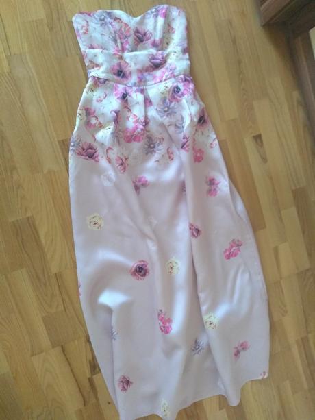 Romantické šaty, 36