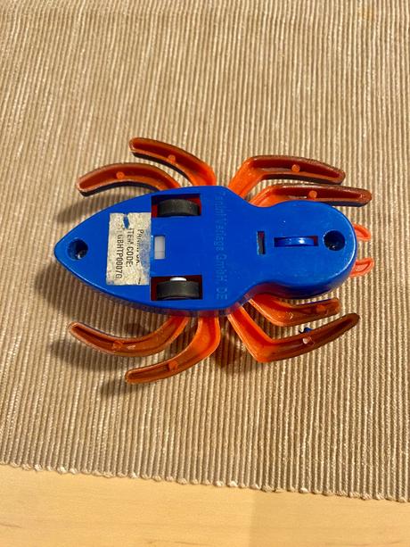 Pull-back pavúk spider-man,