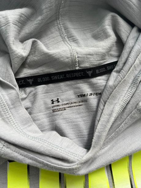 Tričko under iron s kapucou, under armour,s