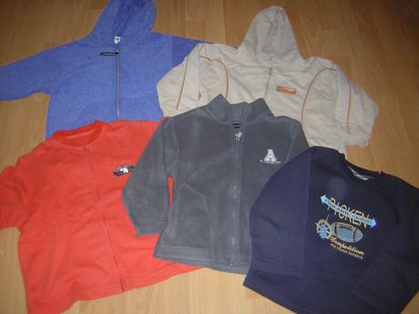 Balík vecí vel. cca 110-122, 122–134