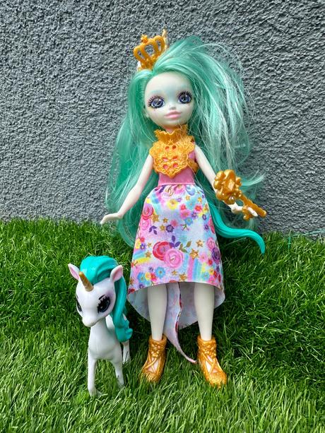 Enchantimals queen unity a queen daviana,