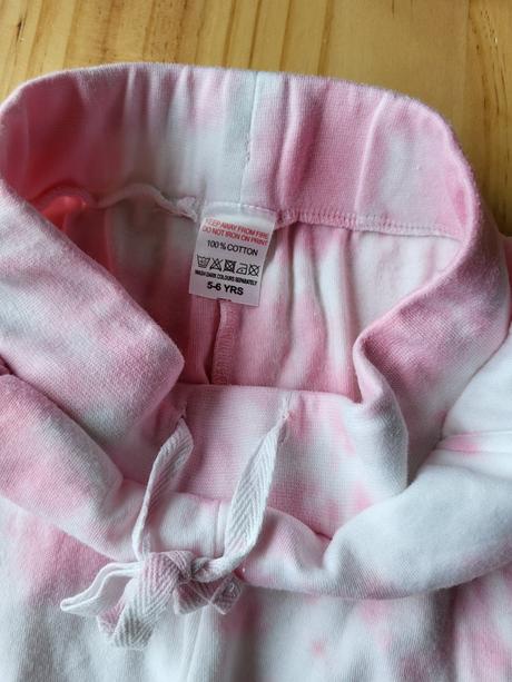 Tepláky na 5-6 rokov, 110