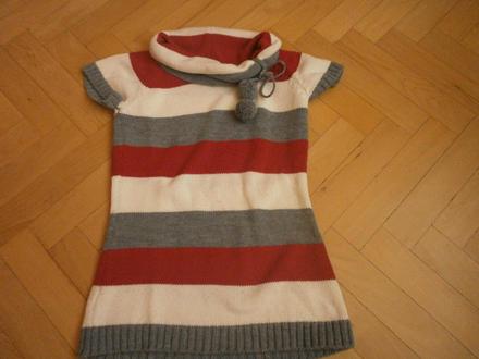 Pekný farebný svetrík, l