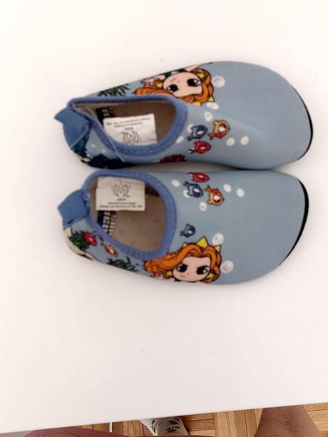 Topánky do vody, 25