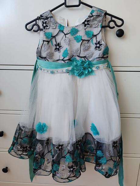 Elegantné šaty, 110