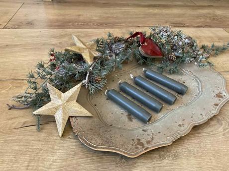 Sviečky olivovo zelené - 4 ks ( sada ), 