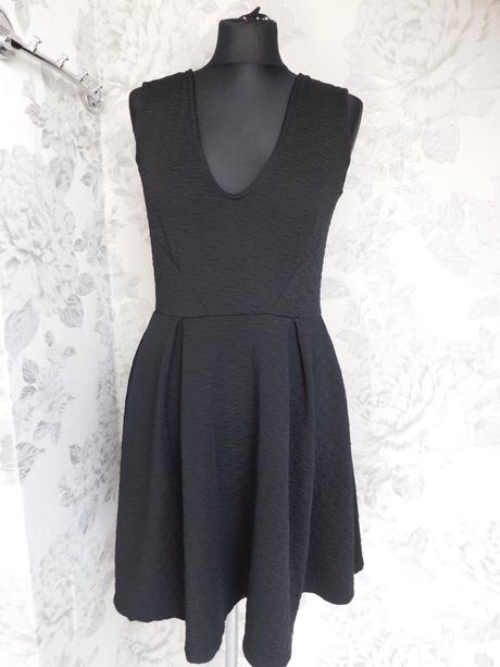 Pekne šaty, gina,36