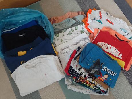 Balík oblečenia c. 122, 122–134