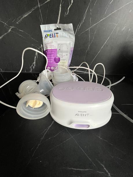 Avent odsávačka + sáčky na mlieko ., 