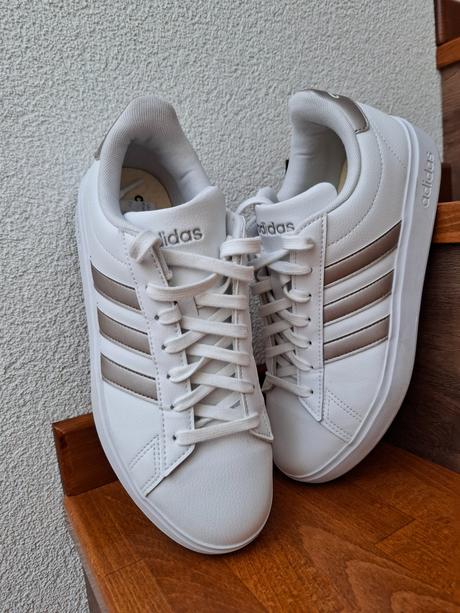 Adidas tenisky, adidas,40