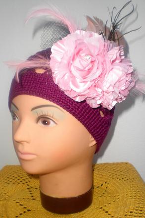 Ručná háčkovaná čiapočka s veľkým kvetom , 122