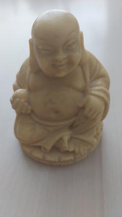 Soška budhu kamenina v.9cm, 