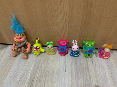 Postavičky pokémon a iné,