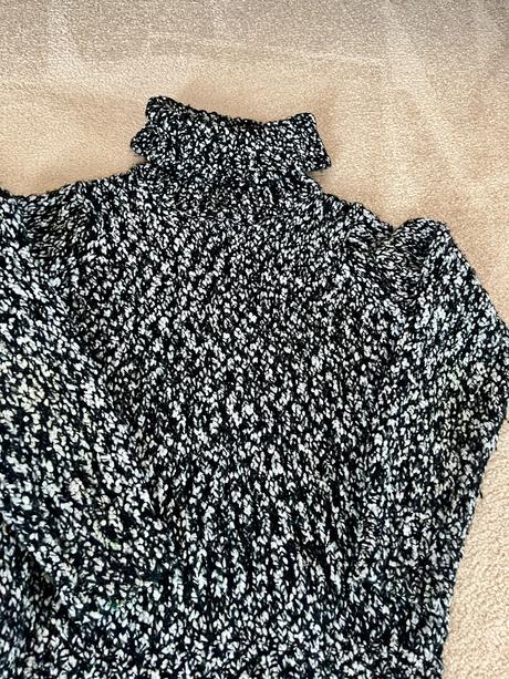 Svetrik 3x, reserved,134