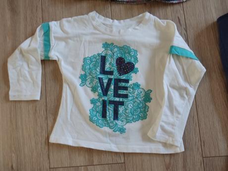 Balík tričiek a šiat, 86–98