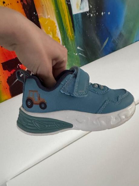 Blikajuce tenisky vel.24 kuniboo, kuniboo,24