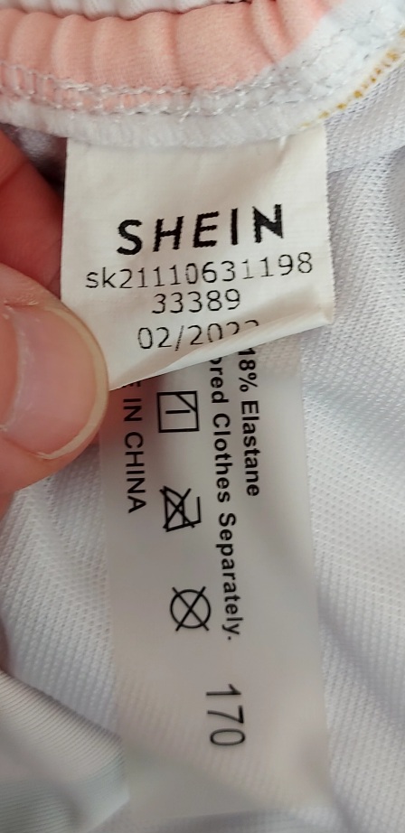 Pásikavé plavky, 170