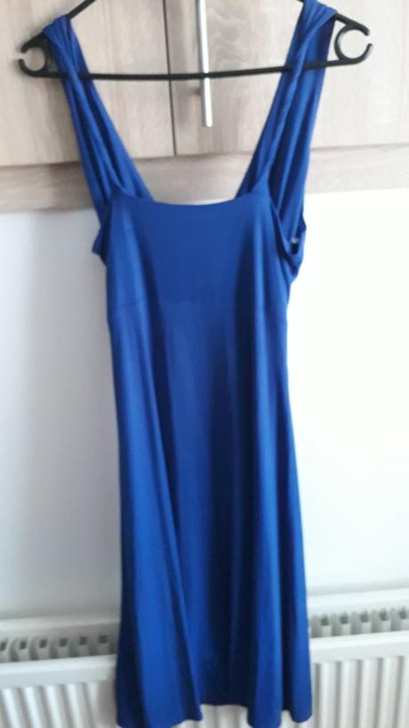 Slavnostne tmavomodre saty, s