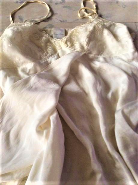 Ľahúčka letná nočná košeľa, m