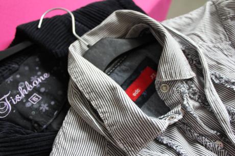 Znackova edc kosela s kravatou, modry pasik , esprit,xs