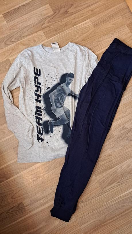 Pyzamo futbalista 158/164, h&m,158