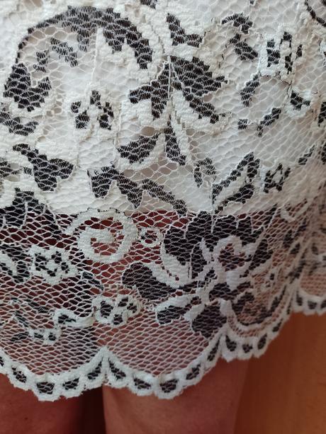 Luxusná čipkovaná sukňa v. xl top stav, xl
