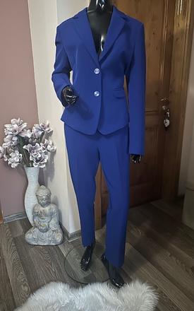 Kráľovský modrý nohavicový kostým zn. gaudi it 44, l / m