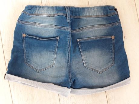 Sortky z makkej rifloviny, c&a,146