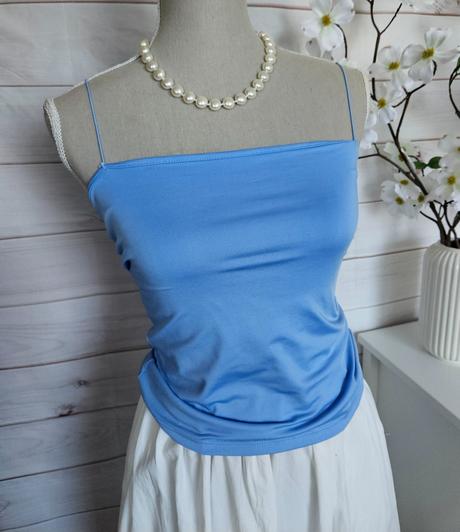 Pekný modrý top, amisu,s