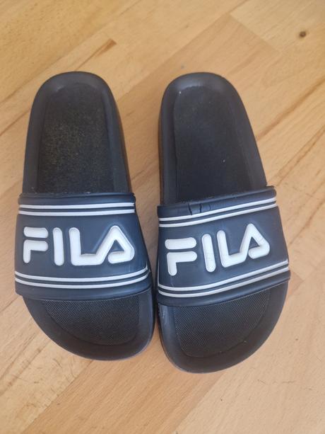 Fila šľapky, fila,33