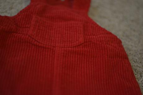 Menčestrové šatičky, benetton,80