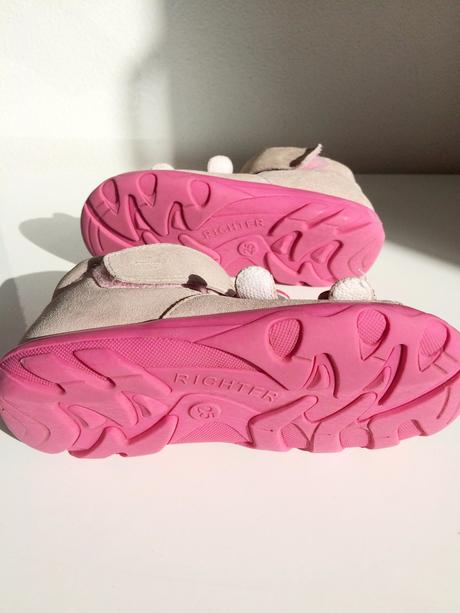 Sandalky, richter,25