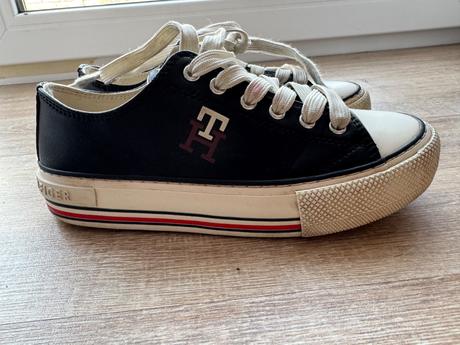 Kožené topanky, tommy hilfiger,34