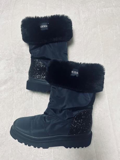 Tmavomodré snehule s kožušinkou zn. guess, guess,39 / 40