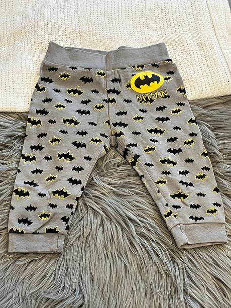 Chlapčenské tepláky batman (74), 74