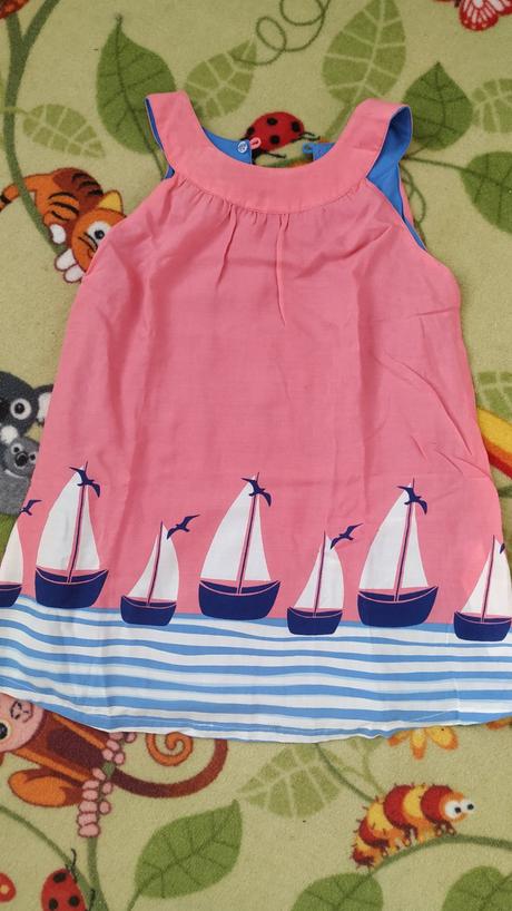 Šaty s loďkami, avon,104