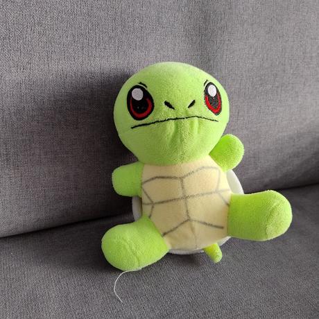 Plyšová hračka - zelený sqirlel- pokémon, 