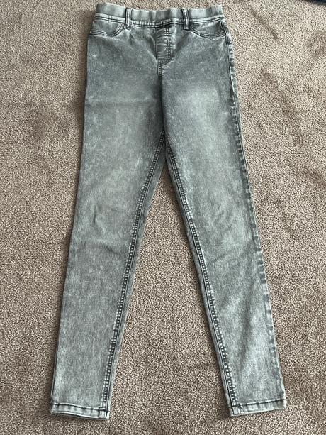 Džegíny, f&f,36