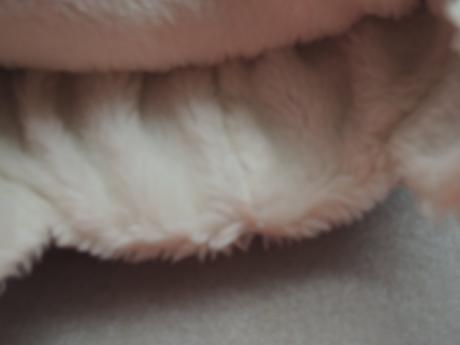 Velmi tepla ciapocka, 74