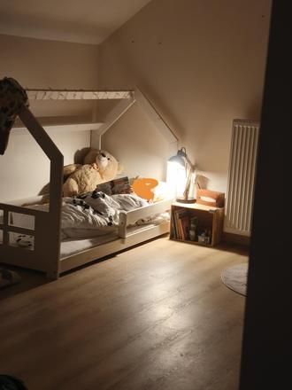 Posteľ domček, šírka (cm): 80,dĺžka (cm): 160