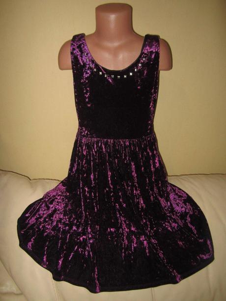 Saty vel. 10-11 r., 140