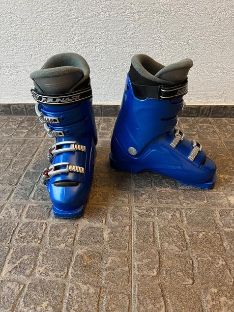 Lyžiarky, dynastar,24