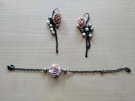 Set náramok a náušníc, 