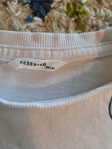Tricko reserved, reserved,128