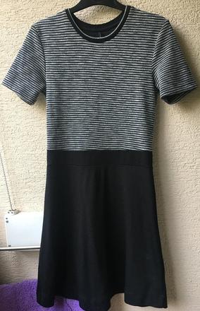 Šaty s krátkym rukávom, stradivarius,m